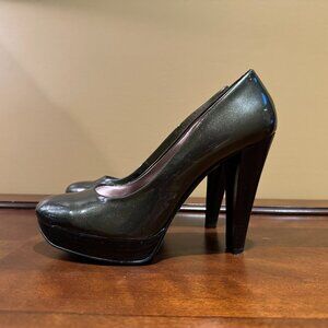 Calvin Klein Women's Size 9.5 Carley Dark Gray / Bronze  Patent Leather 4" Heels